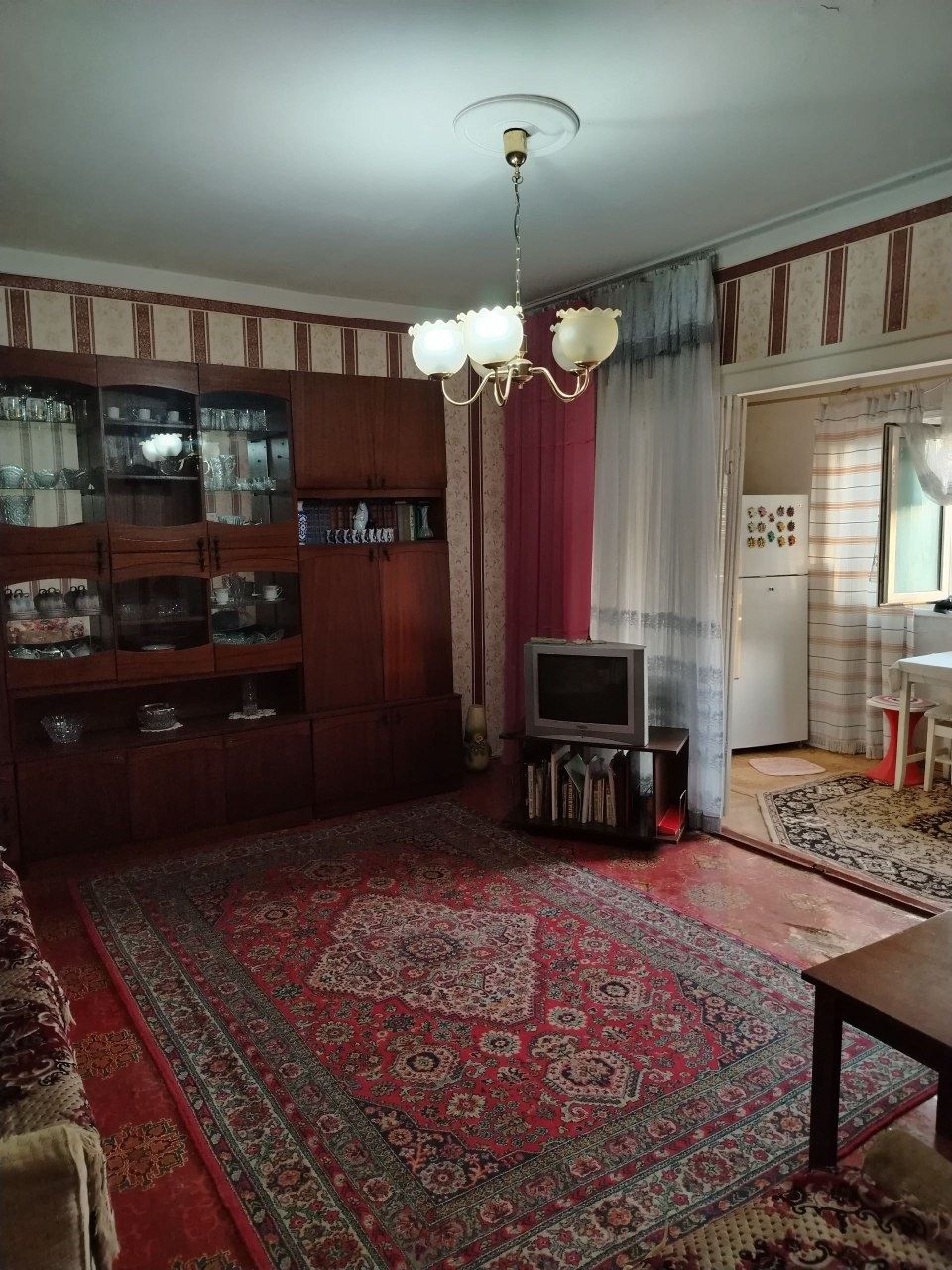 Yunusobod 2/4/4 Qizlarga.