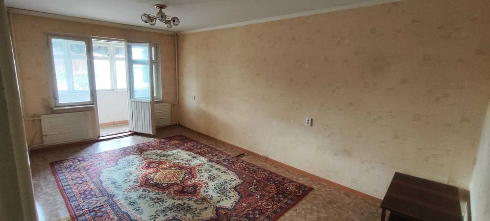 2 болме квартира под бизнес сатылады Толе би 61