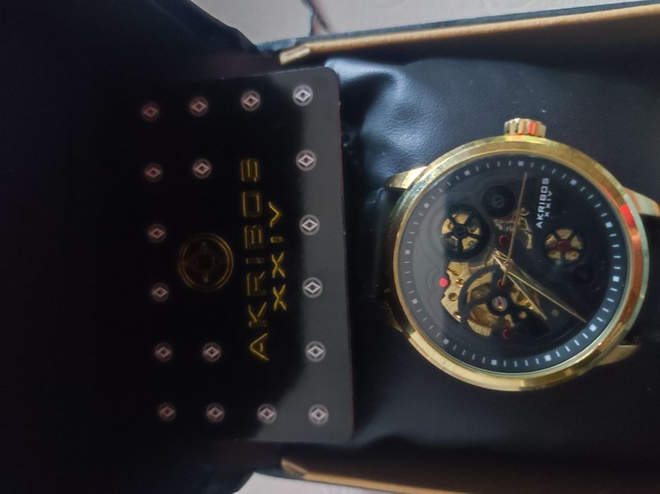 Уникален ръчен часовник Akribos