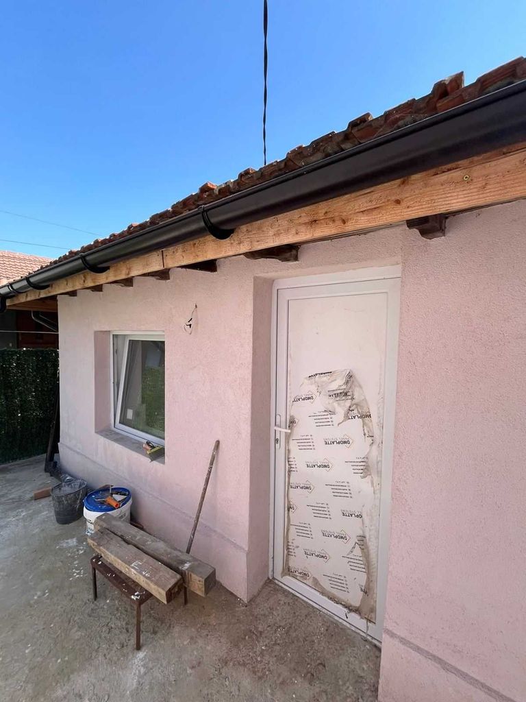 Продава се Къща в Добрич, Център - 41 кв.м за 1717 €/кв.м - Снимка #12