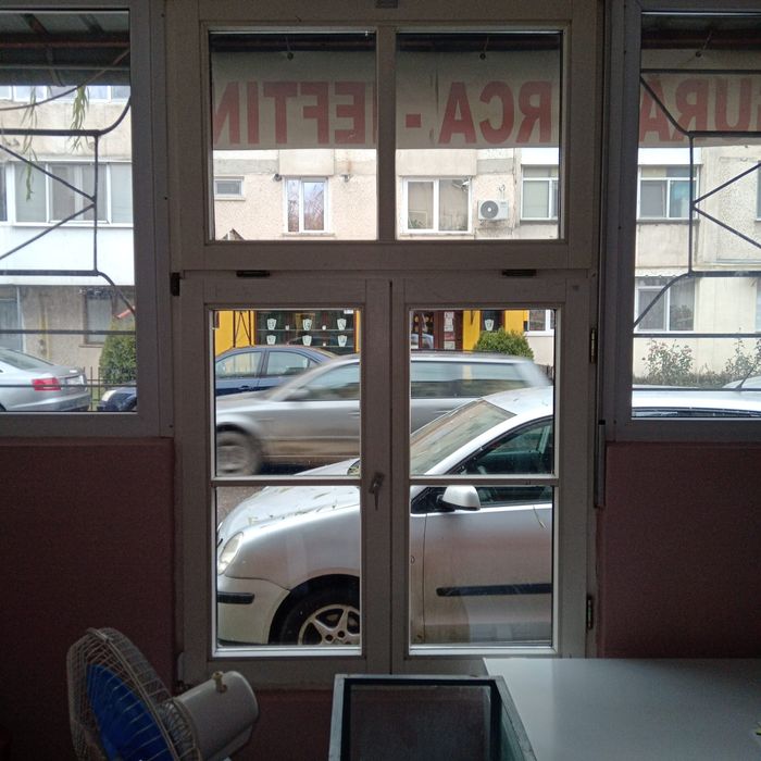 Geam termopan din mahon nou