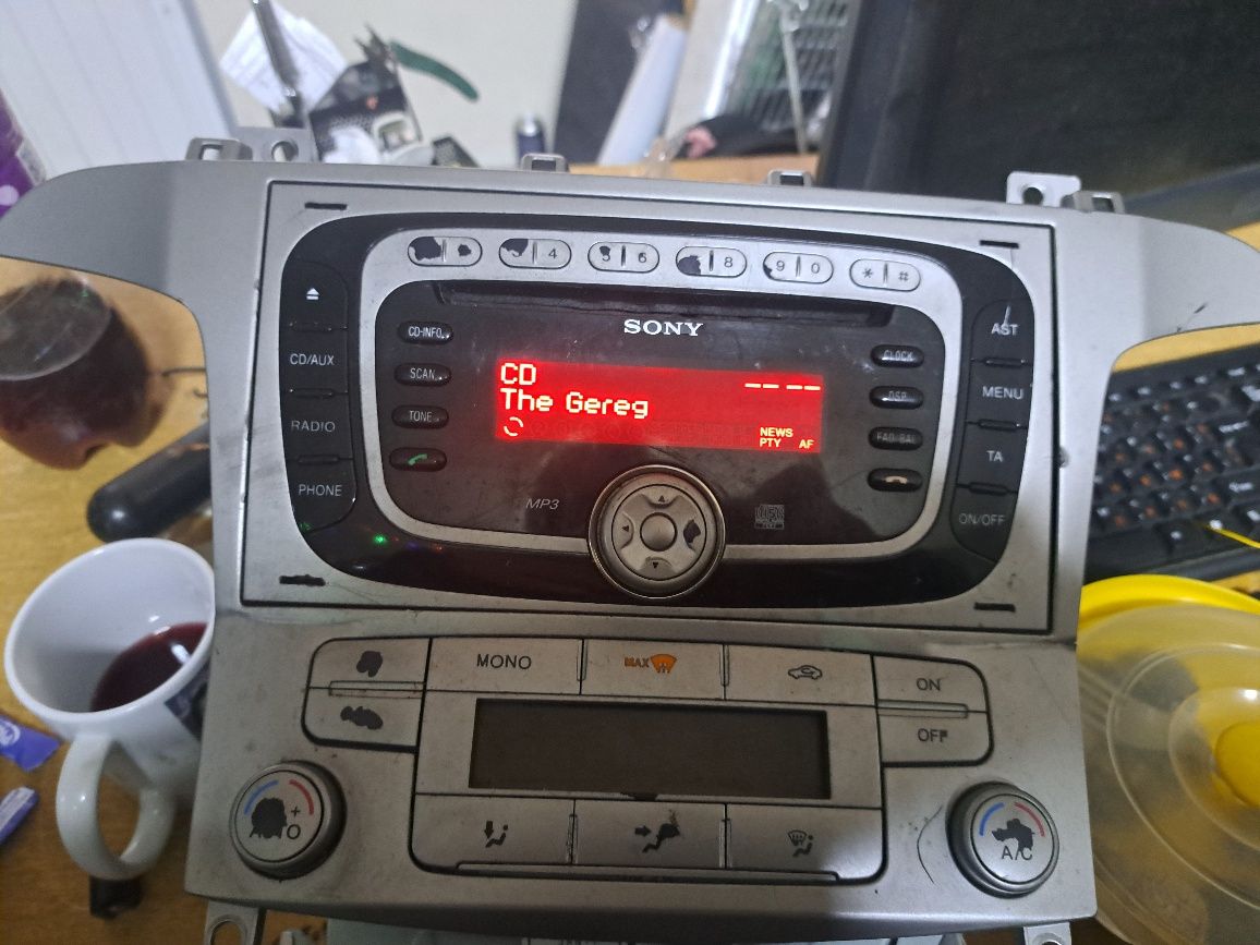Оригинални авто радио Ford  Sony