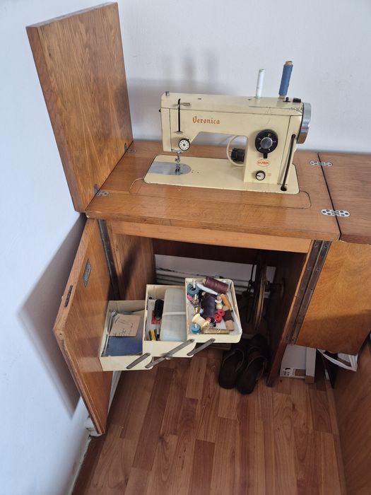 Masina de cusut Veronica