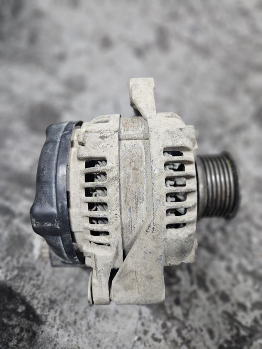 Alternator Toyota  2016 hilux cruiser 2706-30220