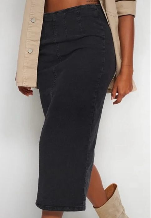 Fusta de blugi  marimea 40