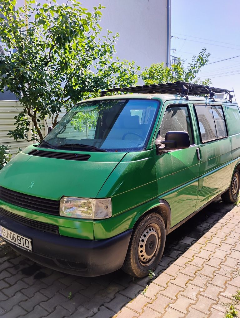 Vând Volkswagen t4