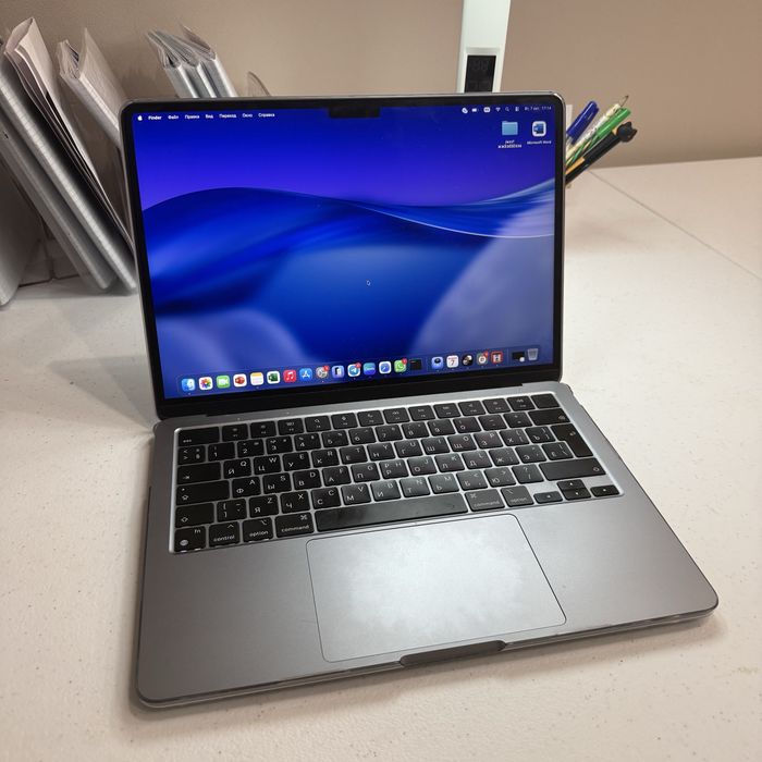 MacBook Air M2 2022