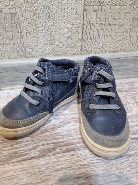 Детские осенние ботинки