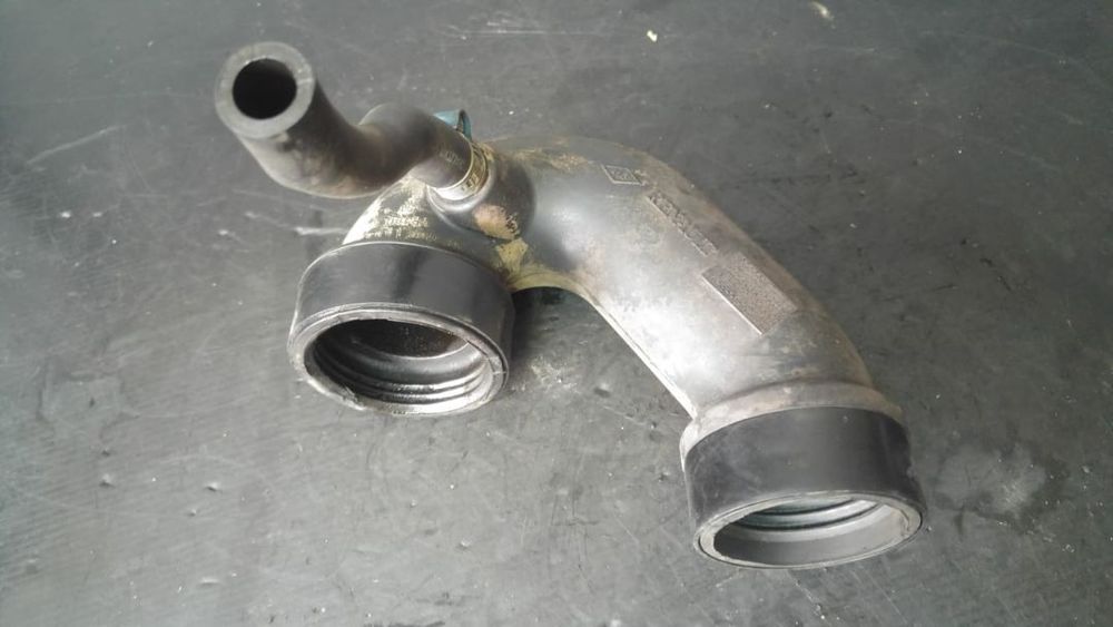 Tub furtun aer renault clio 2 1.2 b d7fg726 7700109592