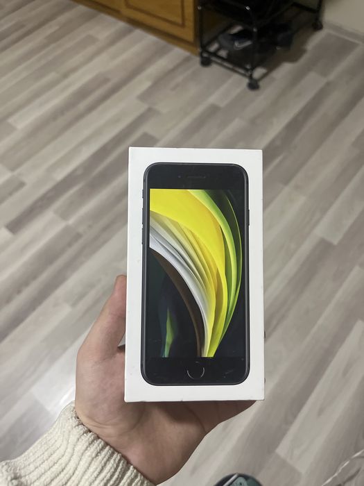 Vand Cutie de Iphone SE 64GB