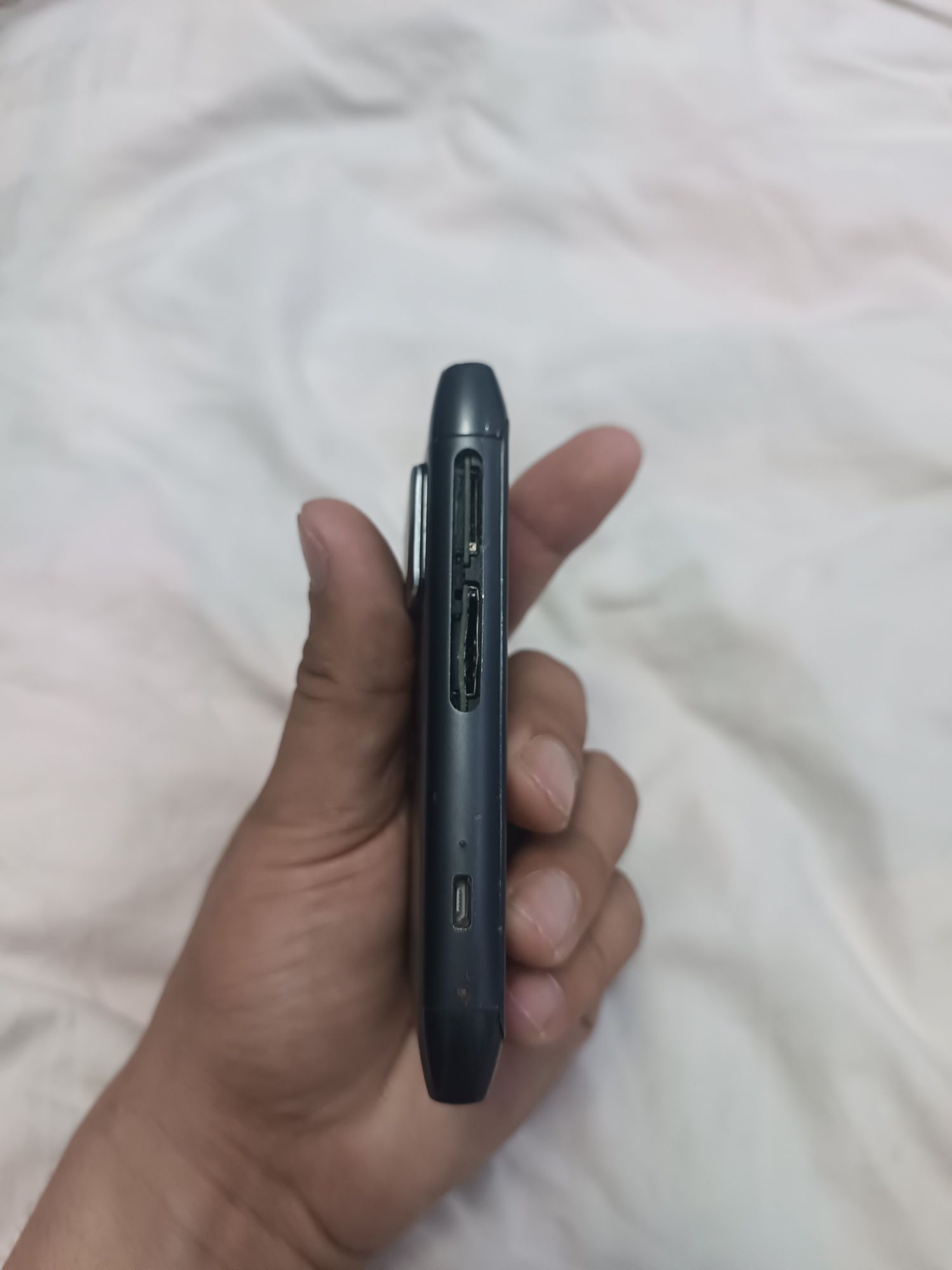 Nokia N8 retro sotaman