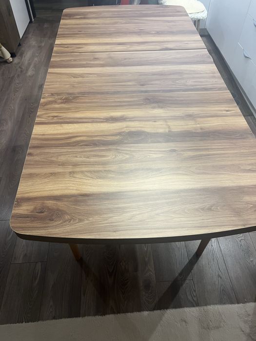 Трапезна разтегателна маса