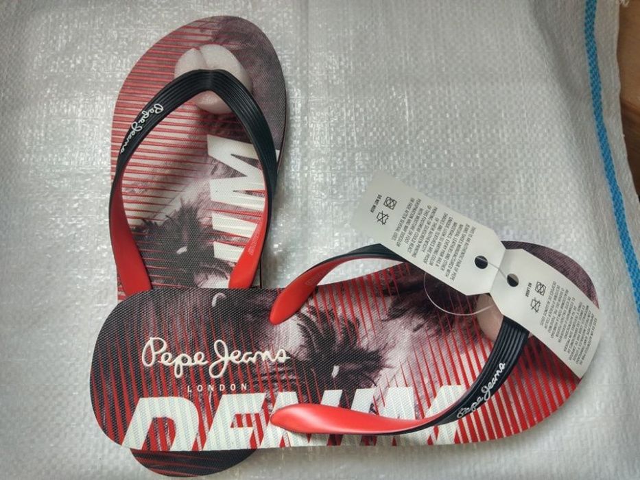 Vand papuci originali Pepe Jeans de calitate si design superior
