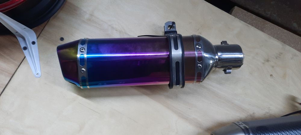 Глушитель Акрапович