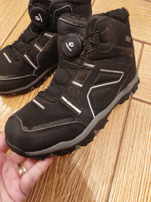 Ghete mărime 34. Impermeabile