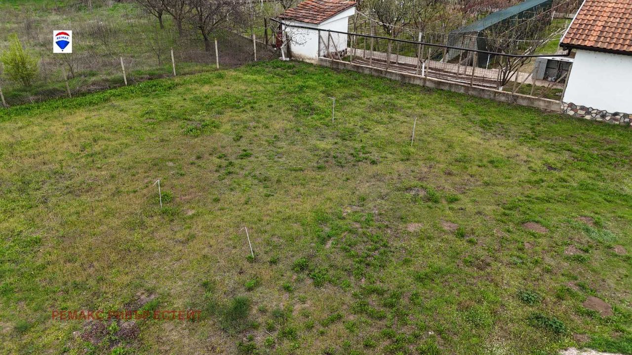 Продава се Парцел в с. Пиргово, Област Русе - 900 кв.м за 33 €/кв.м - Снимка #3