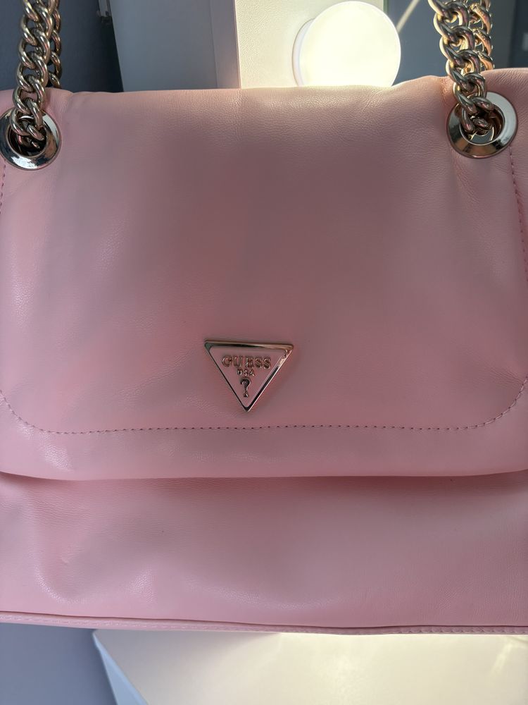 Чисто нова чанта Guess