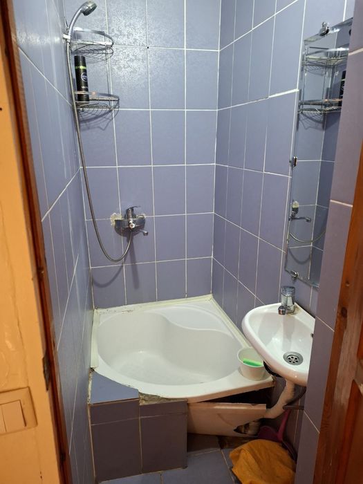 Yunsobod chinobod sanotoriya yaqin 2/2/2/35 kv gishtli dom srochniy