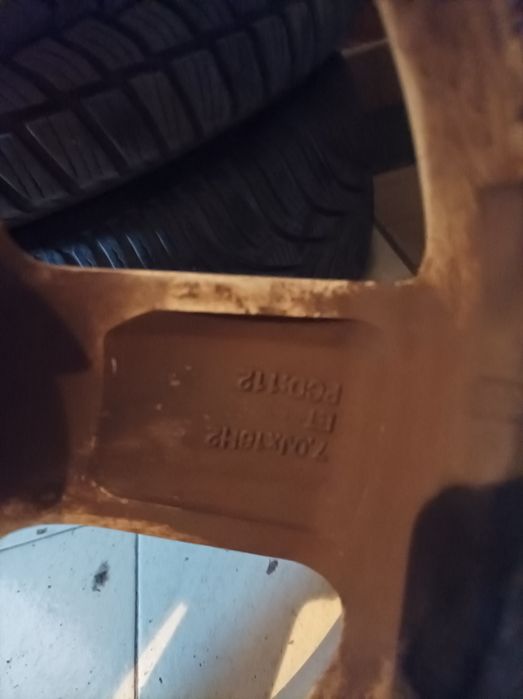 Гуми и джанти за лек автомобил