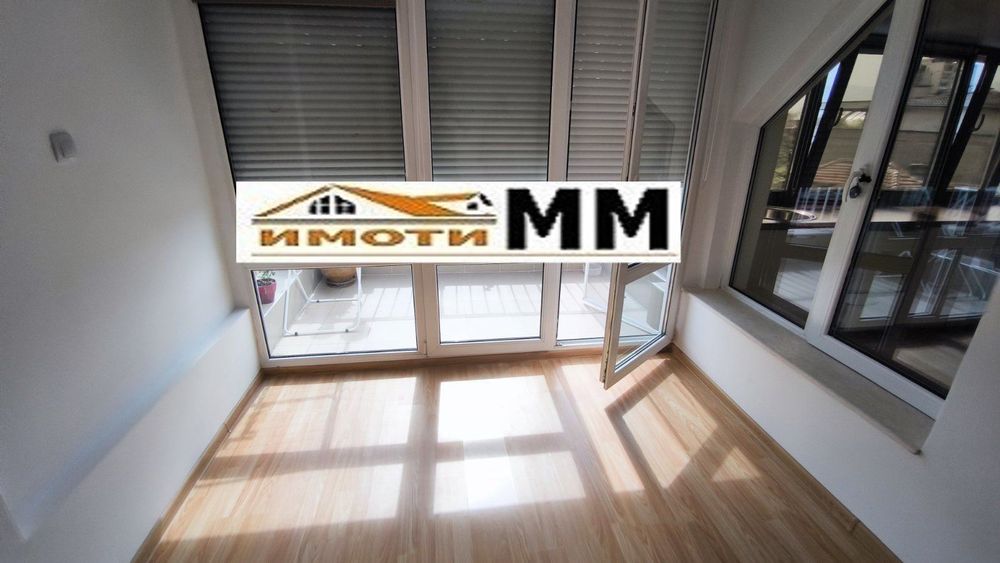 Продава се Тристаен апартамент в Пловдив, Център - 64 кв.м за 2032 €/кв.м - Снимка #8