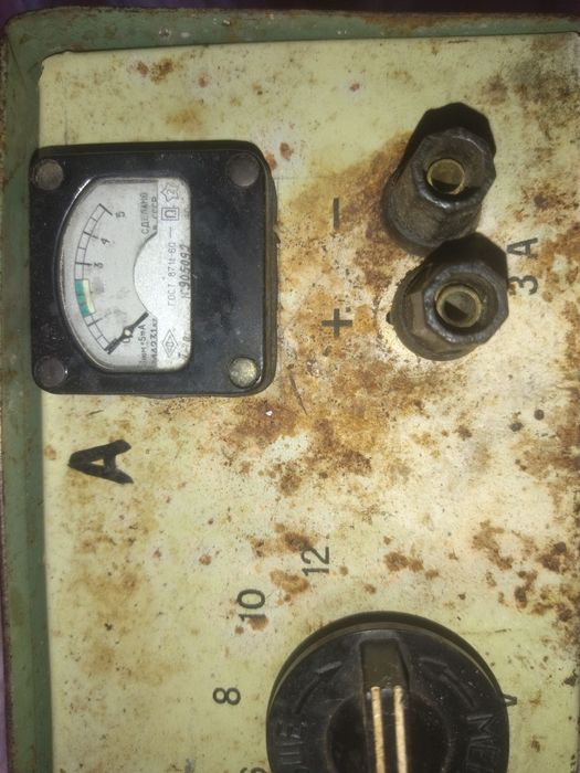 Продам советскую зарядку для аккумуляторов