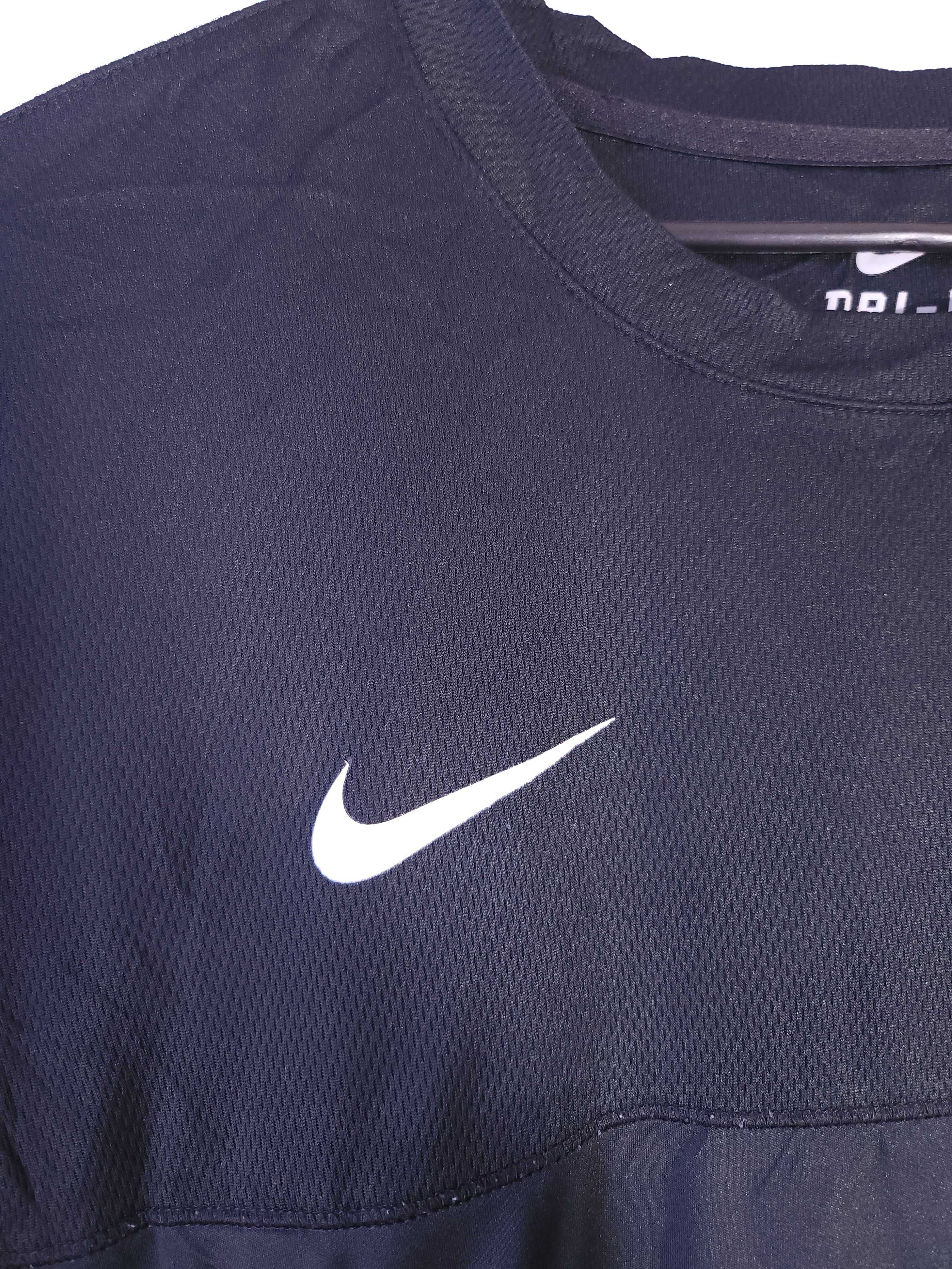 NIKE Dri-Fit Тениска/Мъжка L