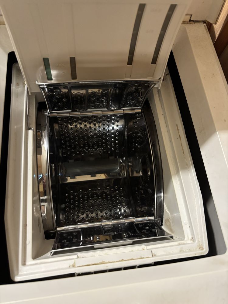 пералня с горно зареждане Whirlpool AWG653