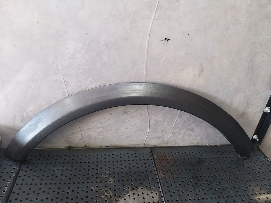 Bandou aripa stanga fata opel antara 96660221