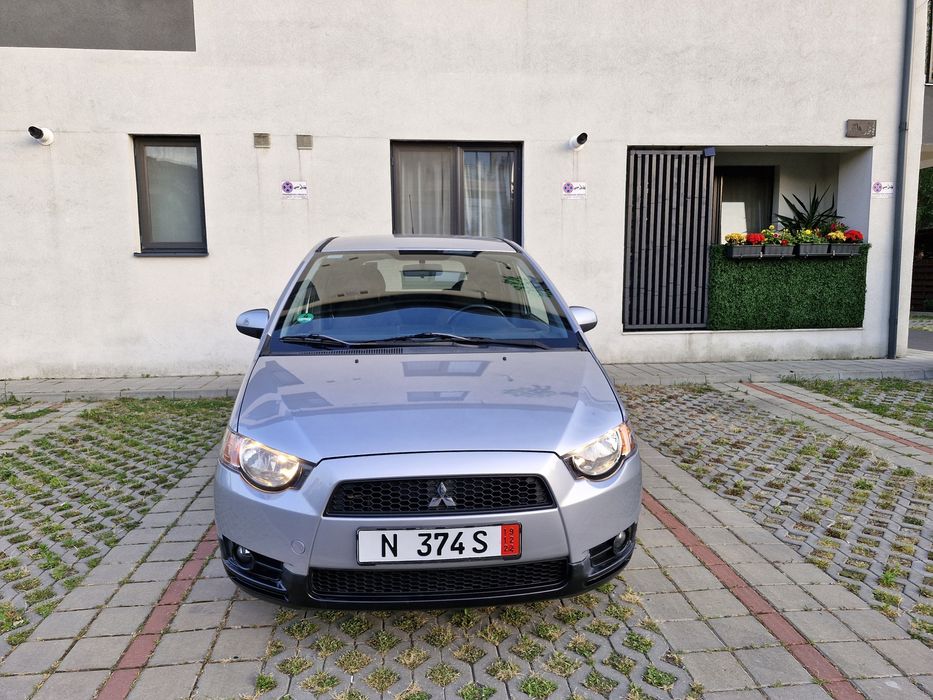 Mitsubishi Colt  / Cutie Automată