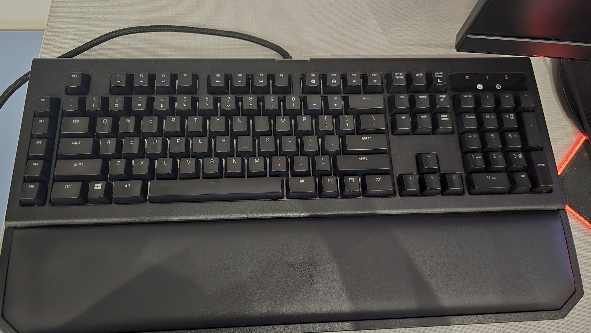 Razer BlackWidow Chroma V2 механична геймърска клавиатура