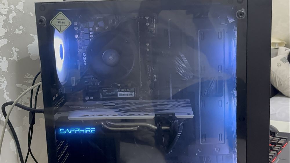 Геймърски компютър AMD RAYZEN