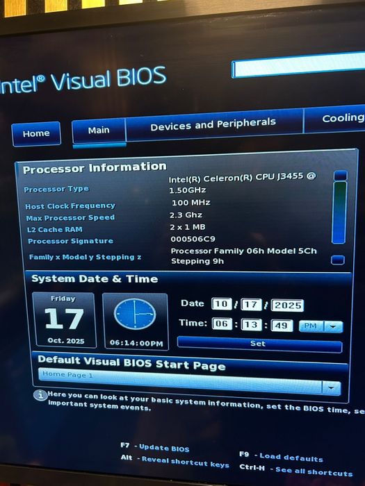 Mini PC portabil Intel NUC An 2018