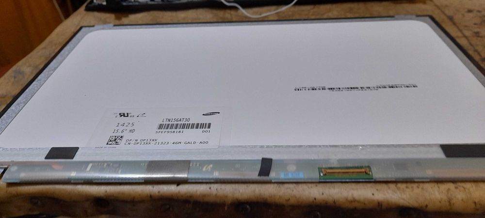 Display laptop: 17,1'', 17,3'', 13,4'', 15,4'', 15,6'', 11,6'', 10,1''