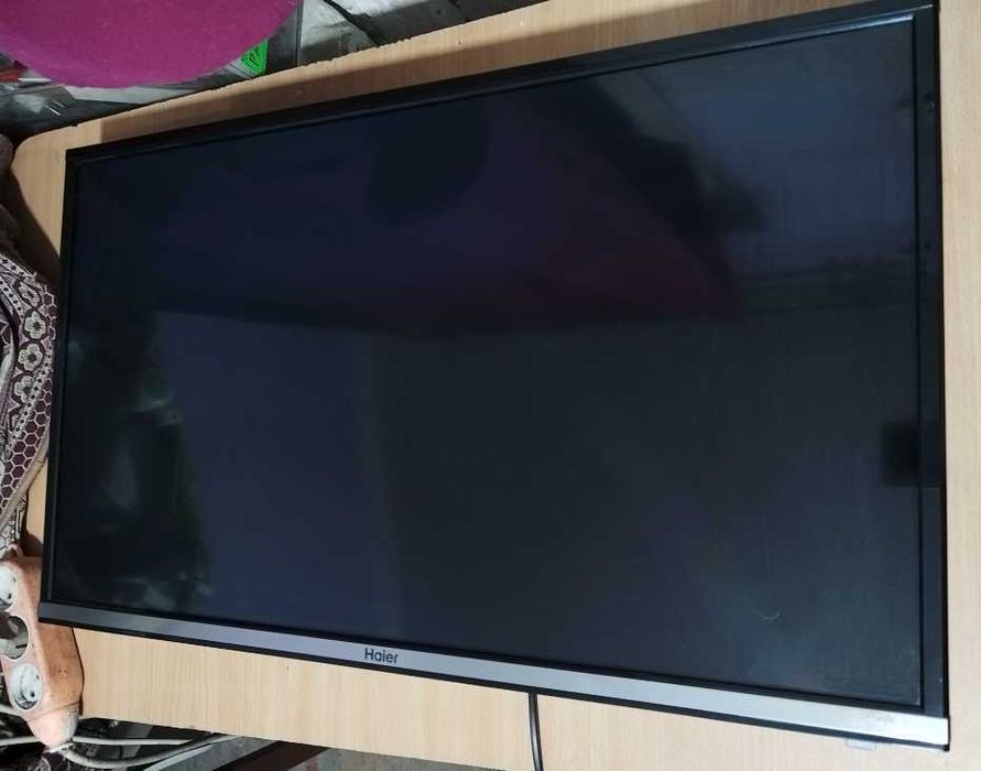 ТВ Haier 32" ЖК на запчасти