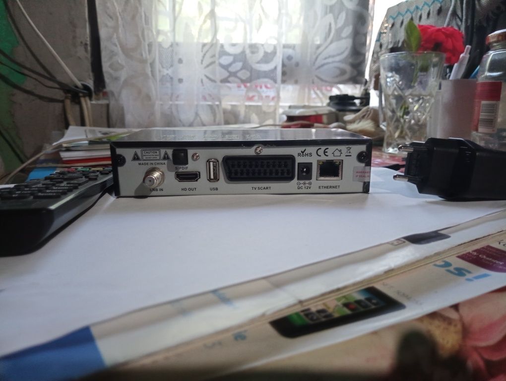 Receptor satelit Golden Interstar.