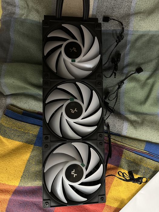Водяное охлаждение Deepcool LE360 V2