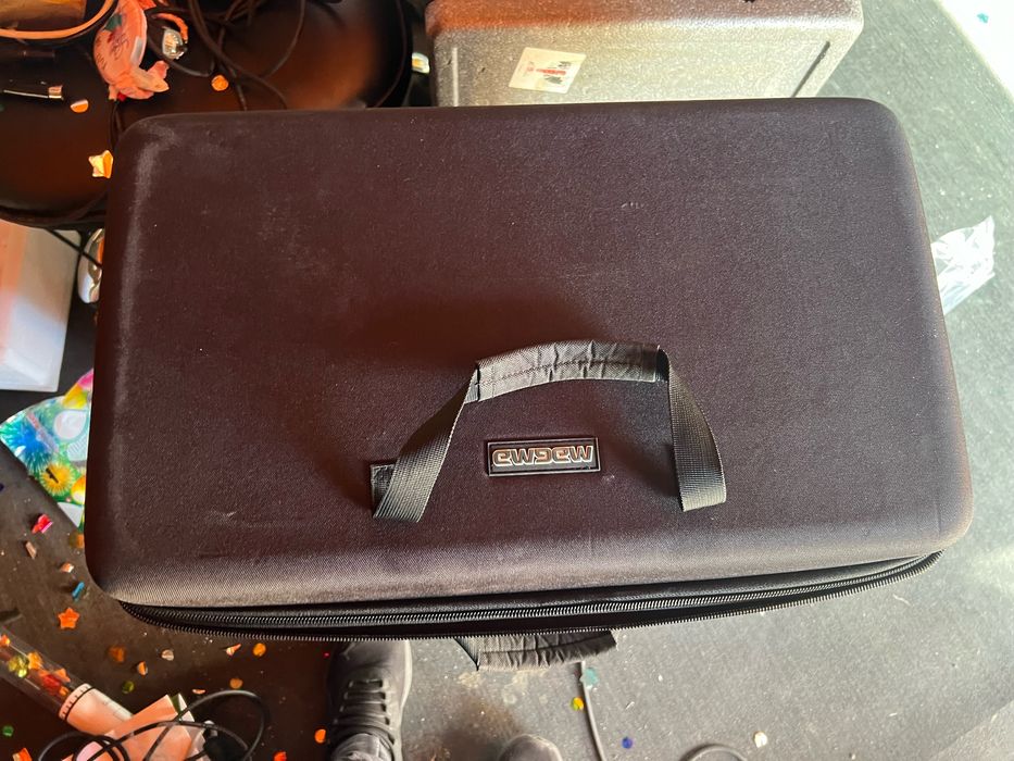 Продавам Denon Prime GO DJ