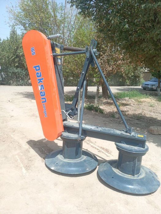 Traktor uchun ut uradigan kasilka