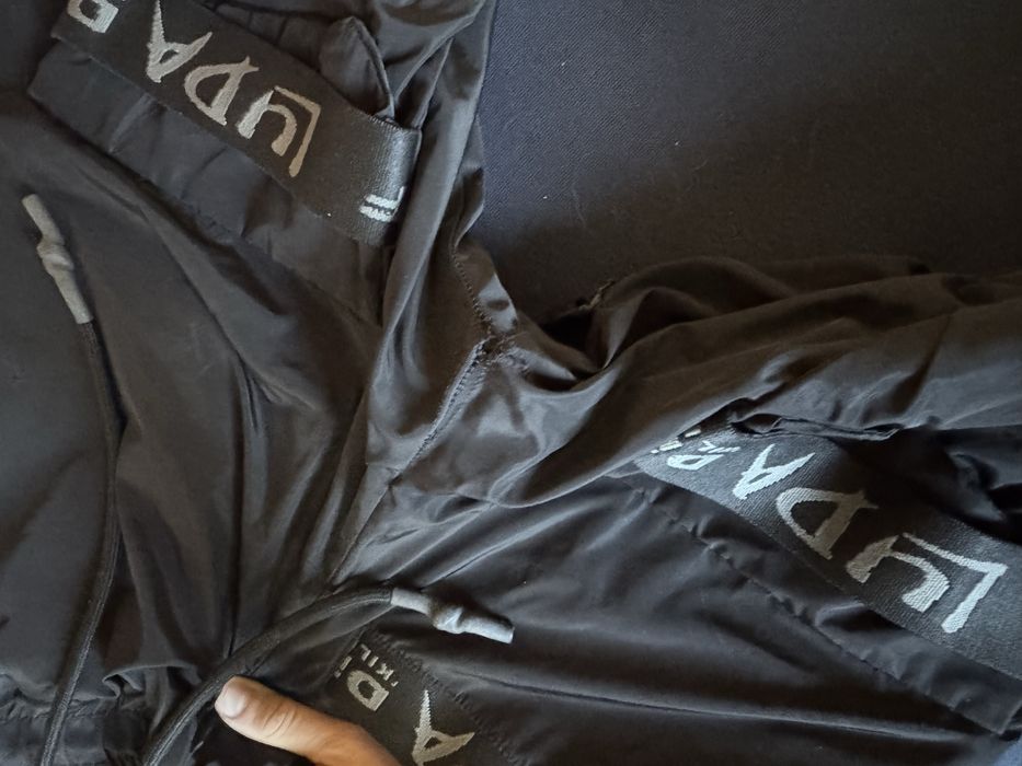 Продавам LUDA Рядък панталон