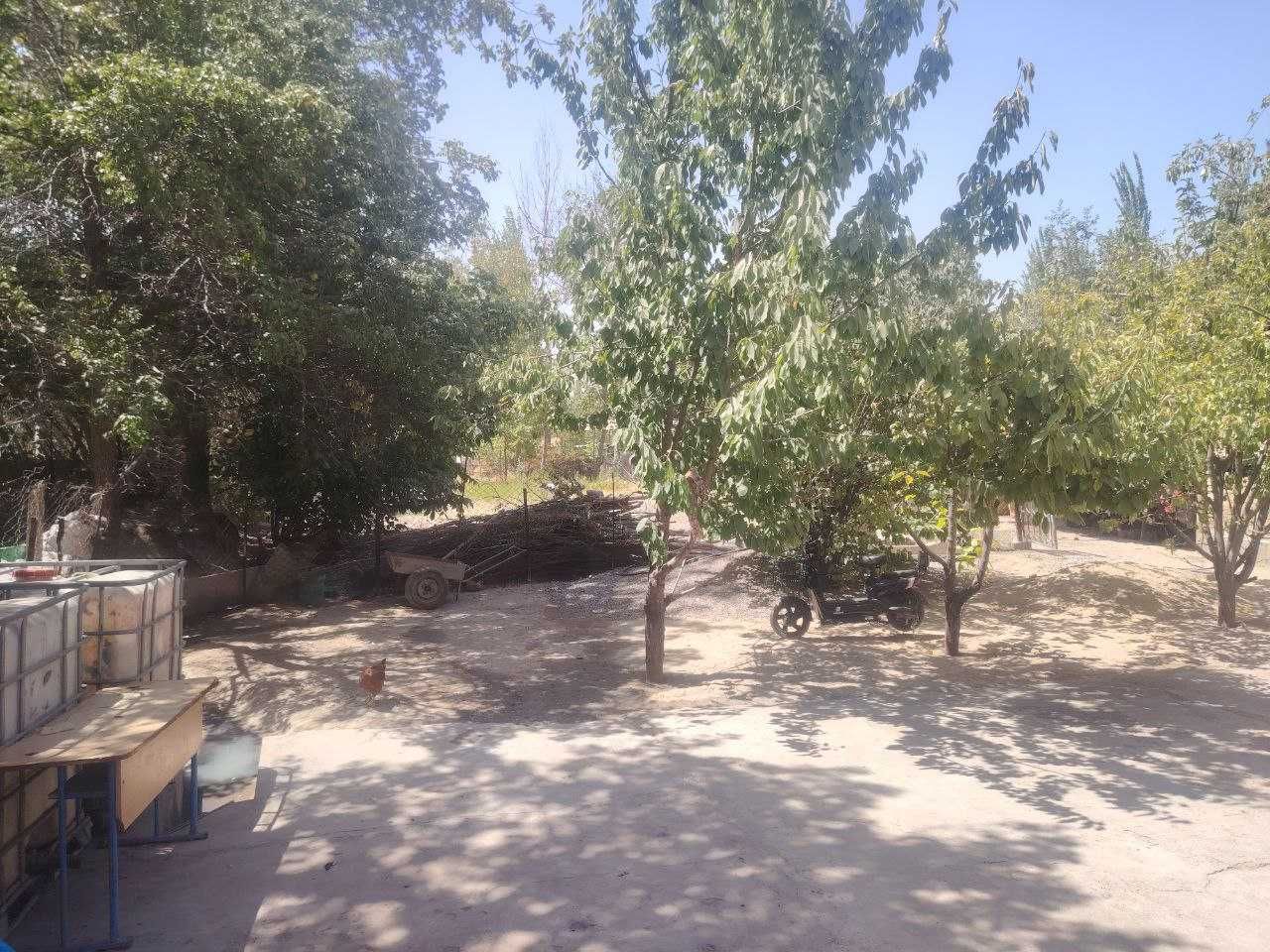 Uy sotiladi yaxshi joydan