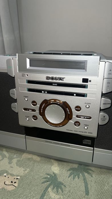 Sony ZS-D55 портативная аудиосистема