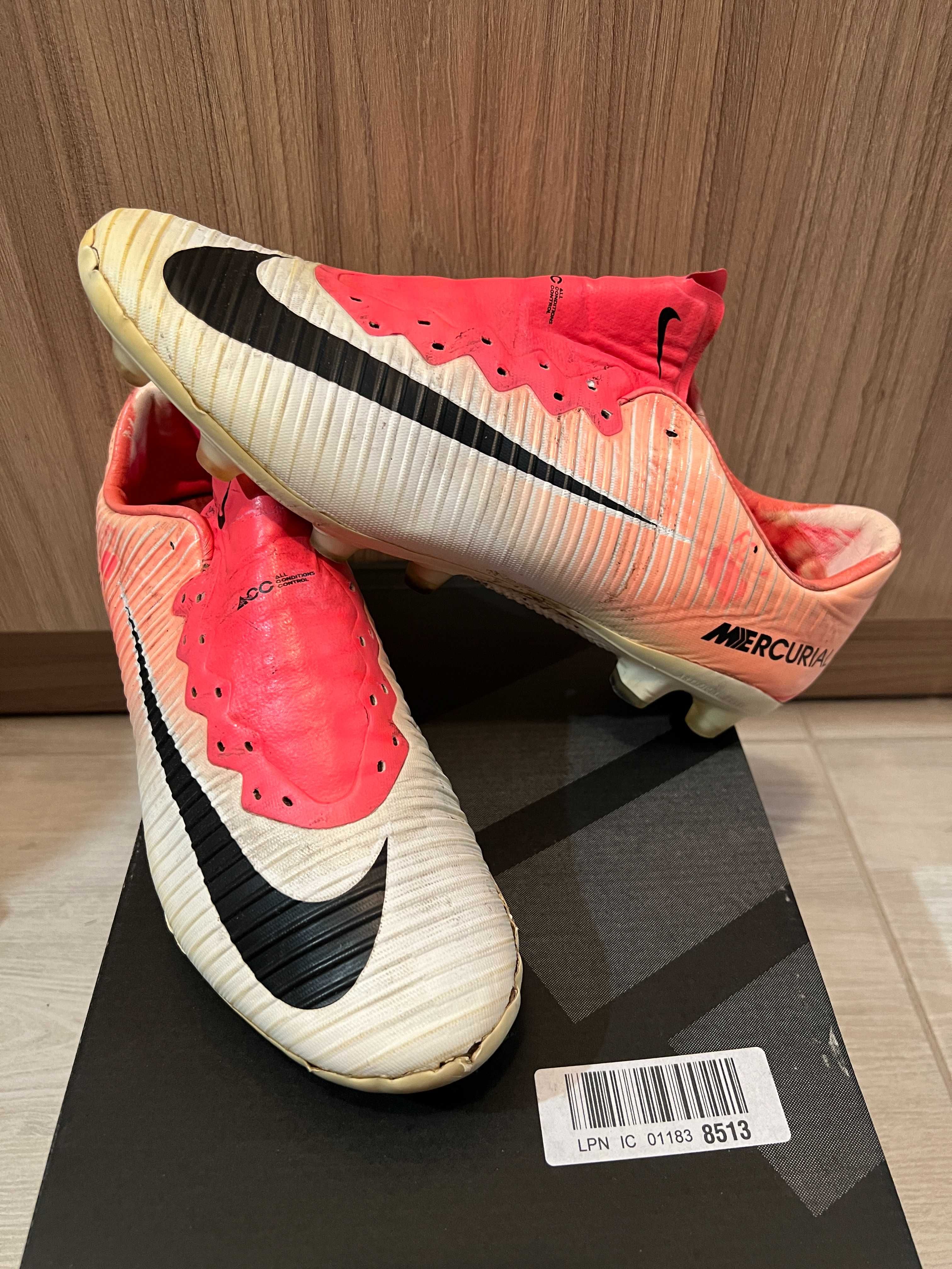 nike mercurial vapor XI ACC бутонки ,калеври ,футболни обувки 42,5