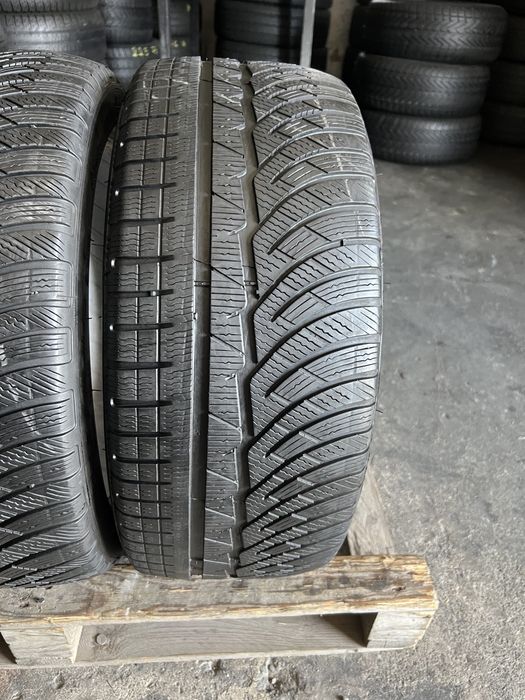 2 anvelope de iarna 235/40/18 Michelin dot 2020!