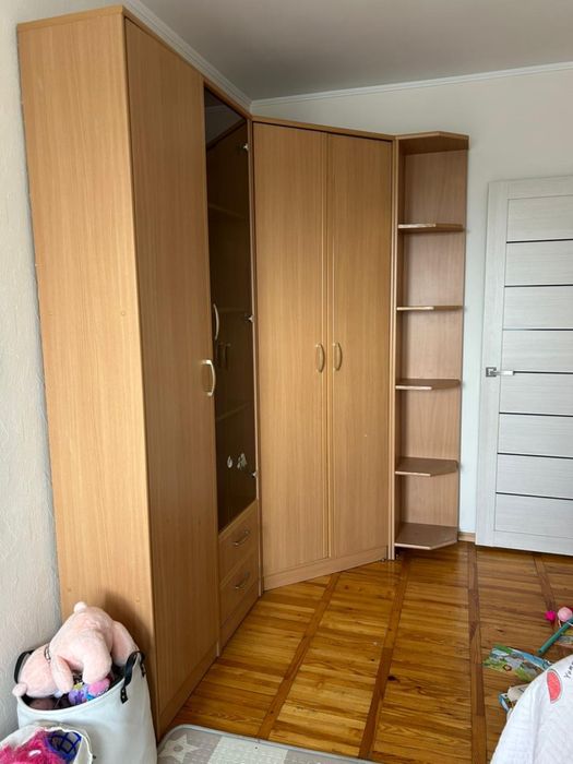 Отдадим шкаф бесплатно