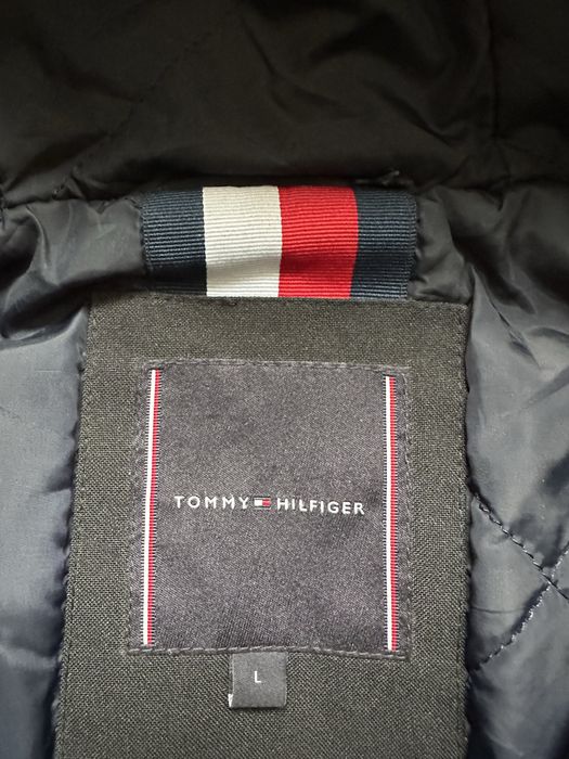 Tommy Hilfiger original парка яке.L