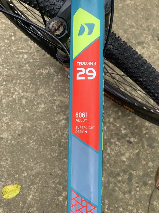 Bicicleta ca si noua a fost folosita de cateva ori