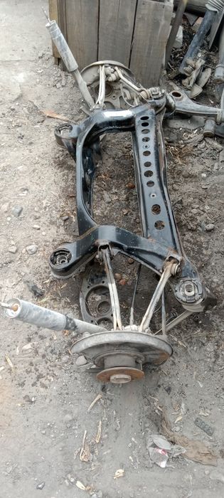 Балка Мерседес 210й