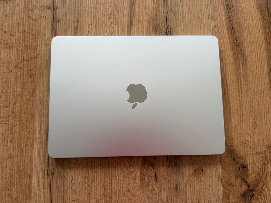 MacBook Air 13" M4 Chip 10-CPU, 8-GPU, 16RAM, 256SSD ГАРАНЦИЯ 22.5.26г