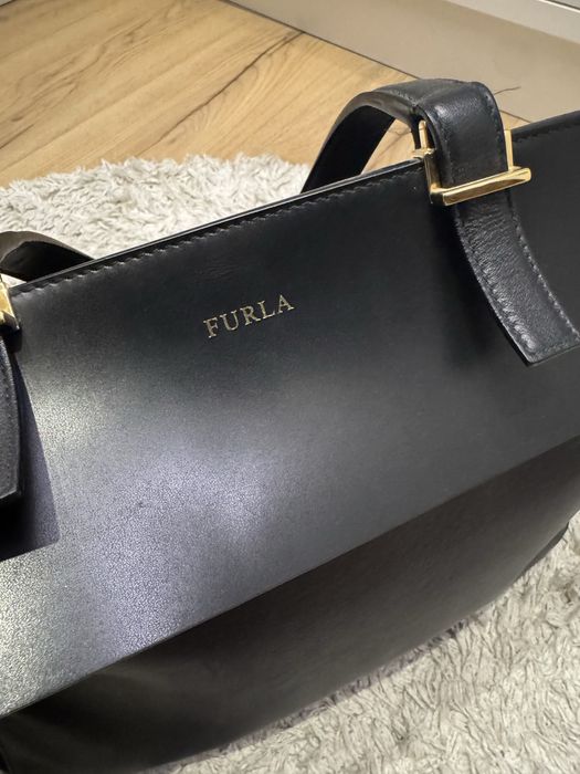 Черна чанта Furla