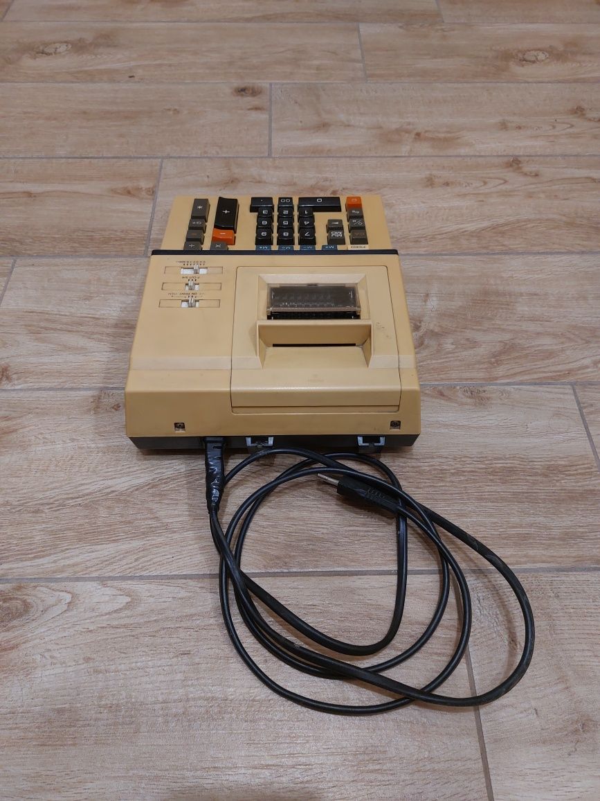 Стар касов апарат CASIO DR-120